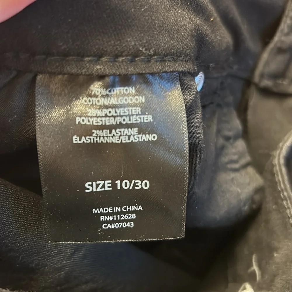 Women’s black skinny jeans size 10.